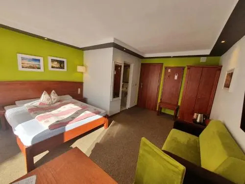 Hotel & Restauracja Wodnik