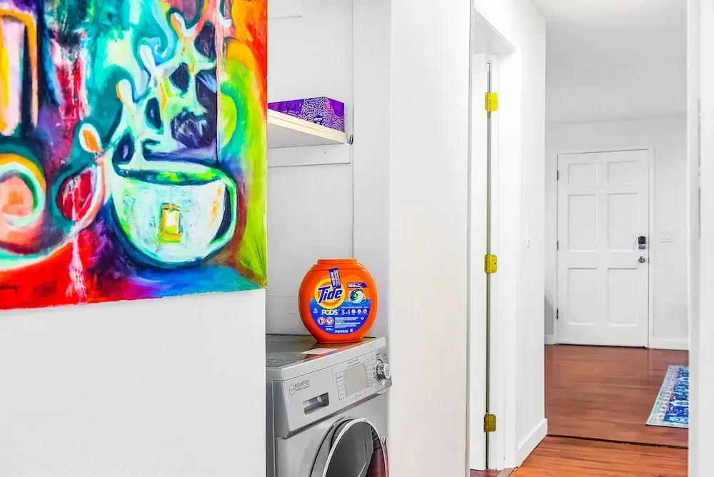 Seattle Cloud 2BR Prime Location
