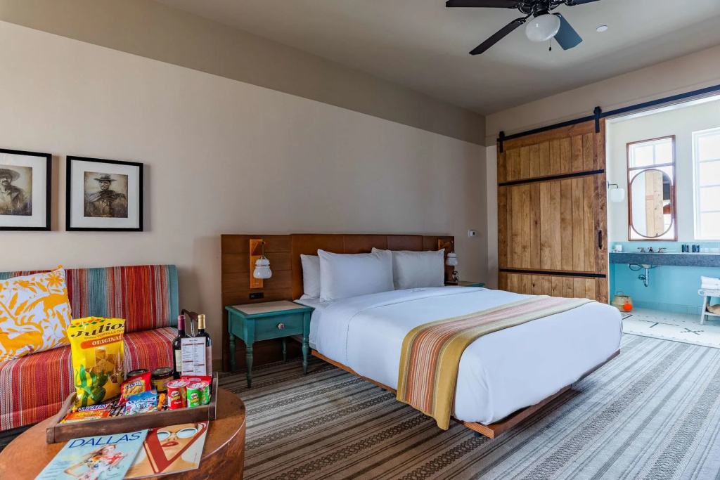 Texican Court, by Valencia Hotel Collection