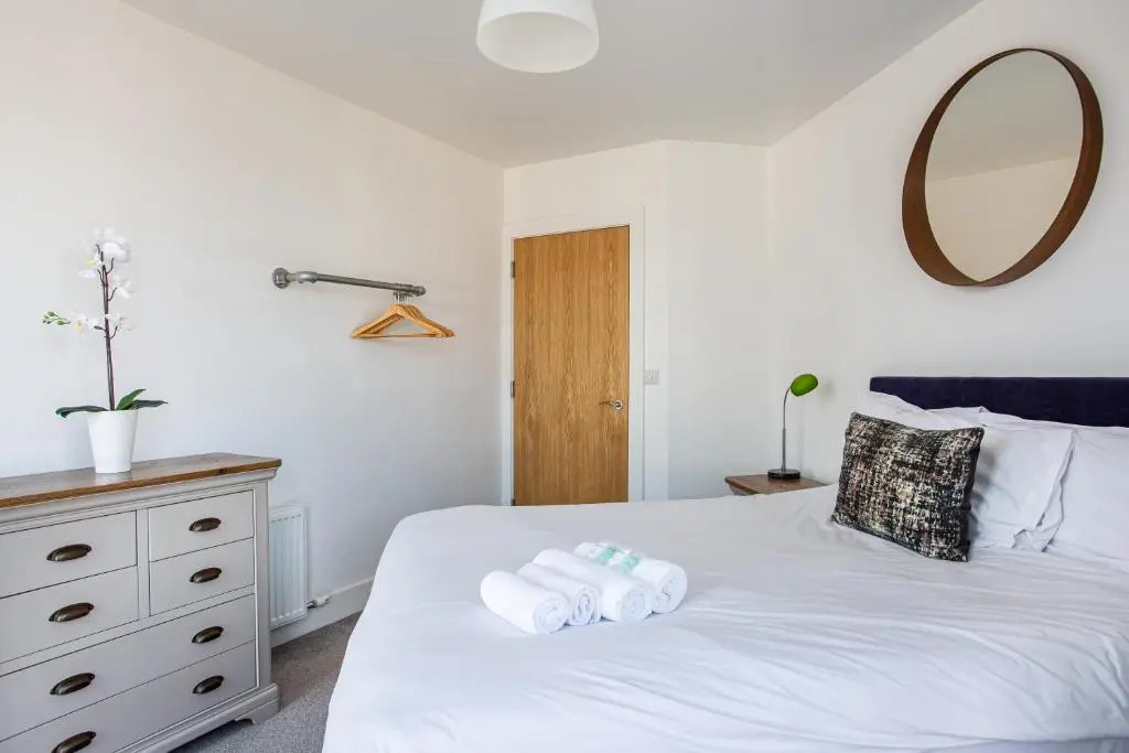 Luxury Fully Equipped Kitchen Ormeau Park