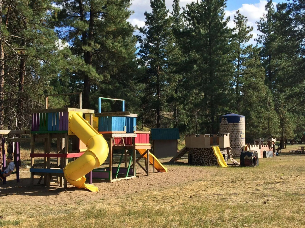 Rainbow Lake Castle Resort