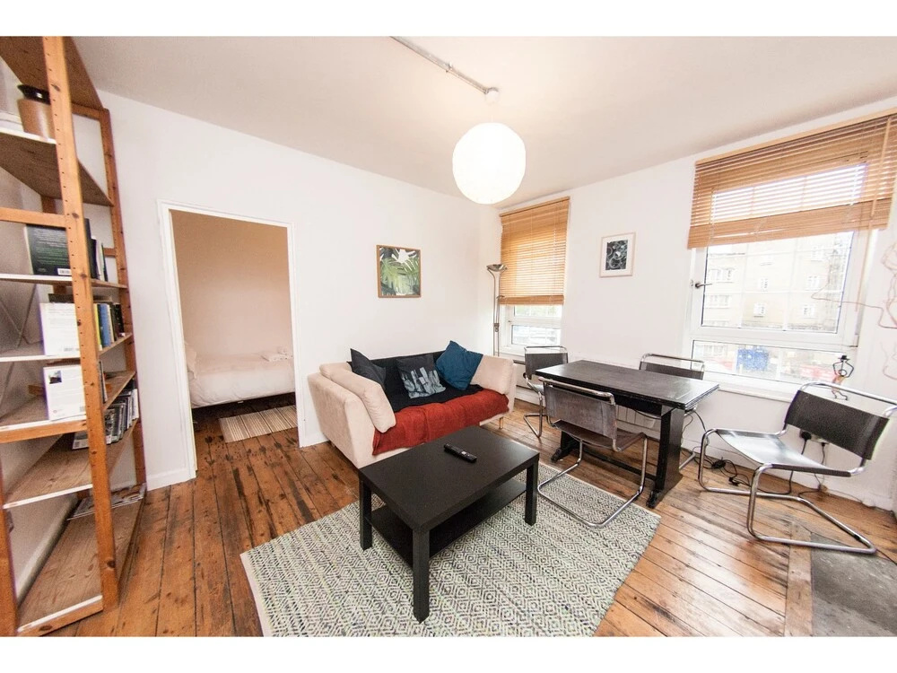 Fantastic Property for 4 in the Heart of London