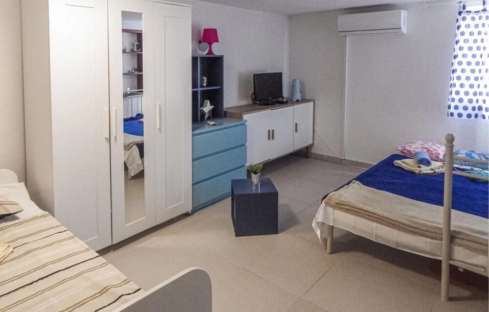 Stunning Apartment in Slano With Wifi