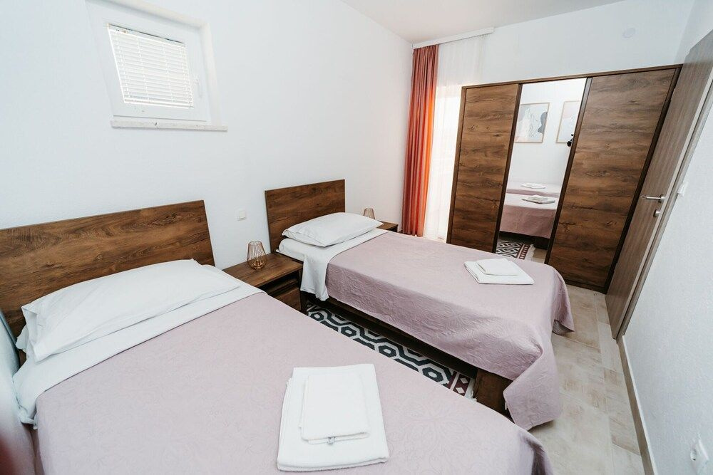 Apartments Seka