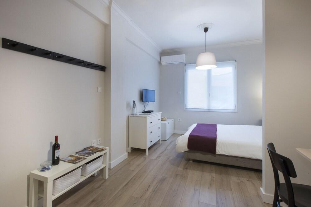 Artemis Apartment @ Plaka