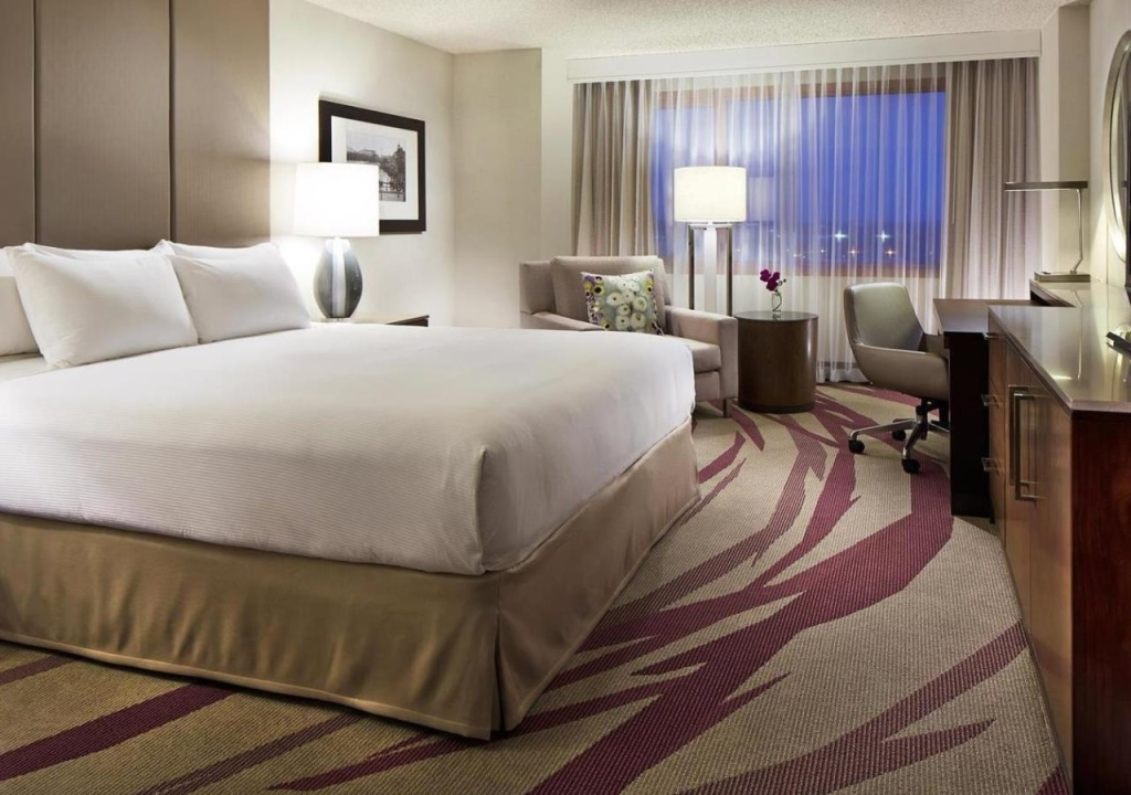 Hilton Long Beach Hotel