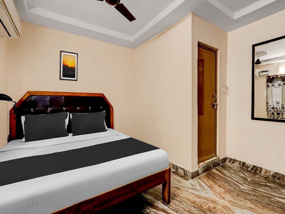 Hotel O Adarsh Nagar Kavya Hospital