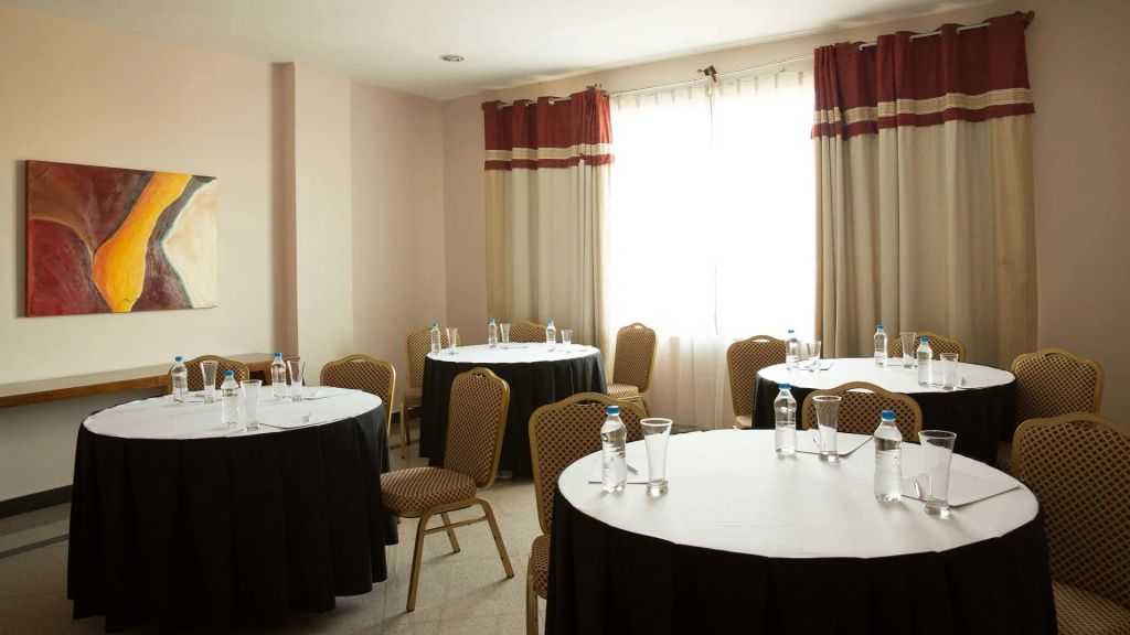 DoubleTree by Hilton Hotel Dar es Salaam - Oyster Bay