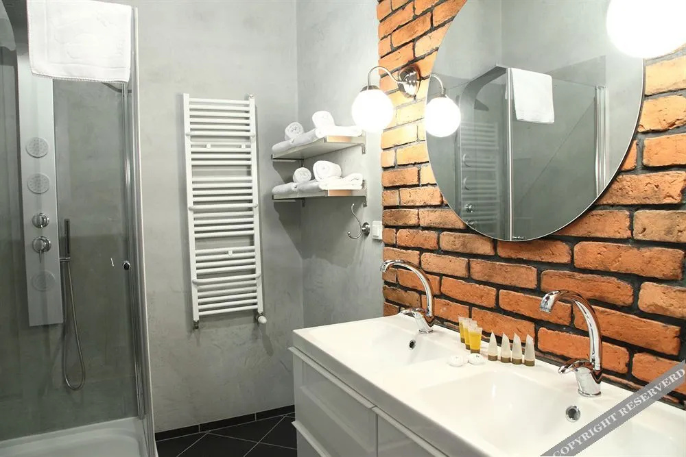 LOFT APARTMENTS