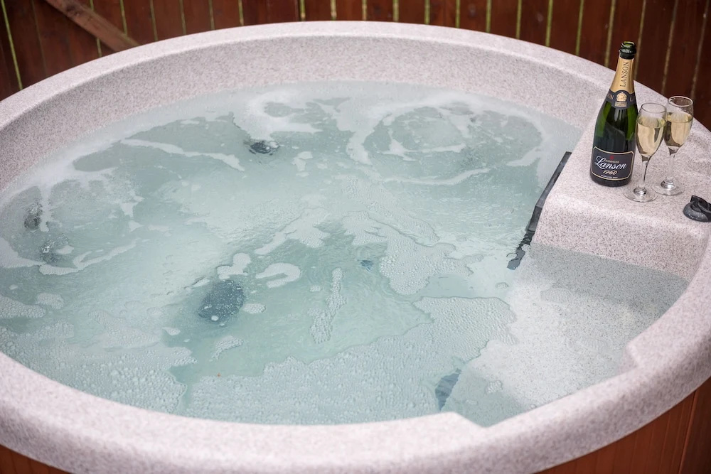 Birch Lodge 14 with Hot Tub