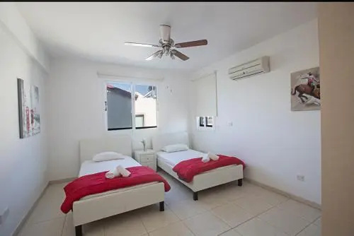 Your Dream Holiday Apartment in Paralimni, Paralimni Apartment 1215