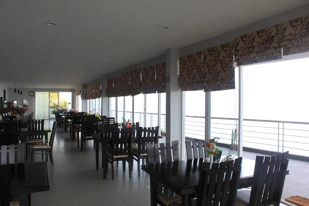 Tiara Bunga Hotel & Villa