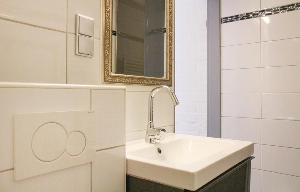 Awesome Home in Bruinisse With 3 Bedrooms and Wifi