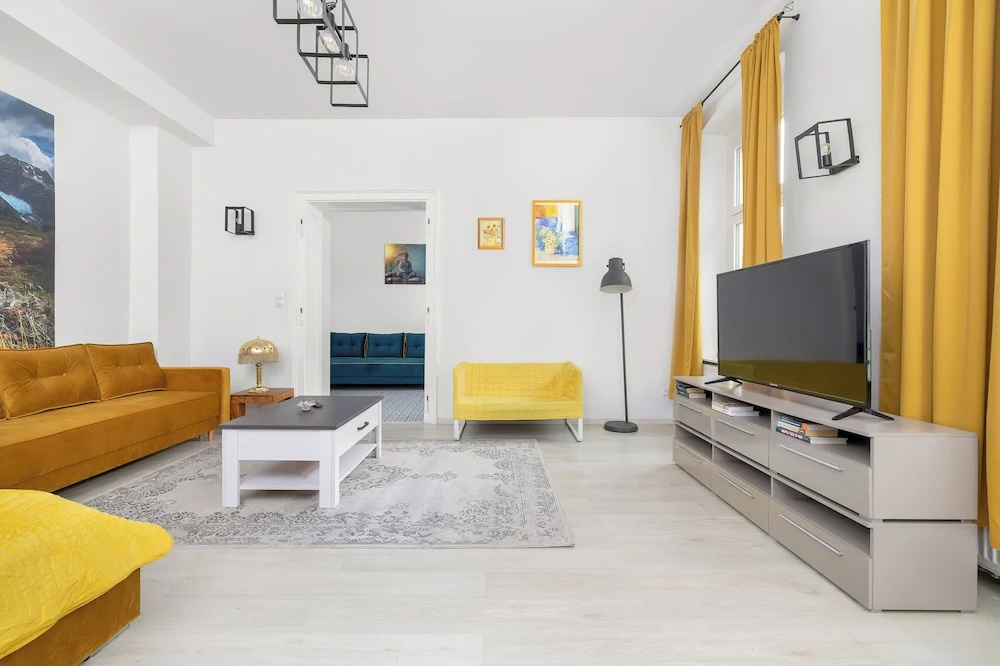 Yellow Apartment in Bytom by Renters