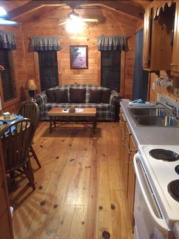 Riverside Log Cabins