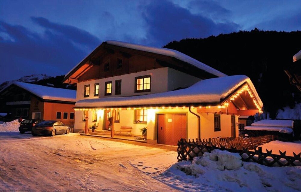 Beautiful Apartment in Kleinarl With 3 Bedrooms and Wifi