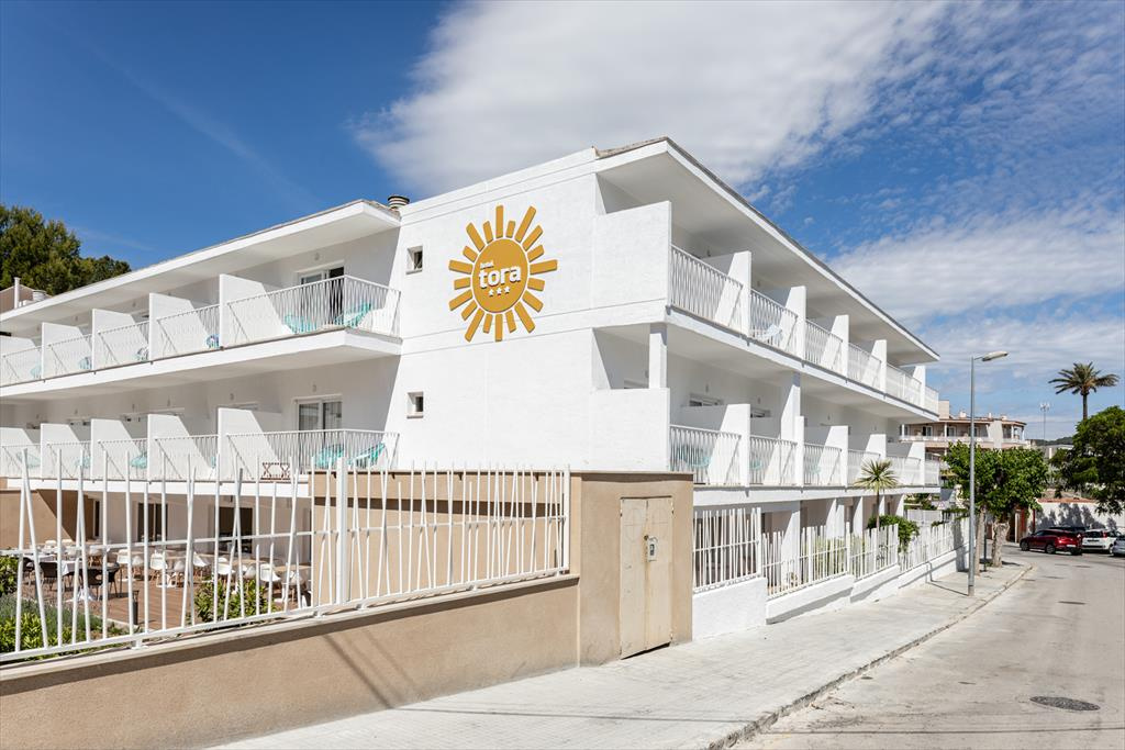Hotel Tora