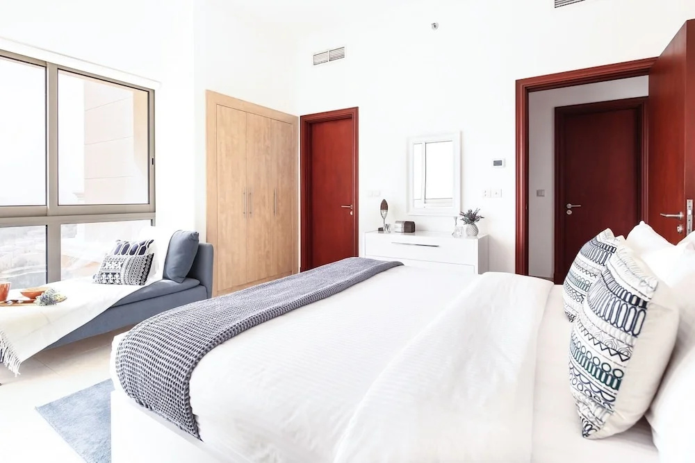 Stylish + Cozy 1BR in Sports City