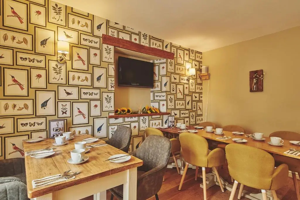 The Lansdowne Boutique Rooms with Breakfast - Adults Only