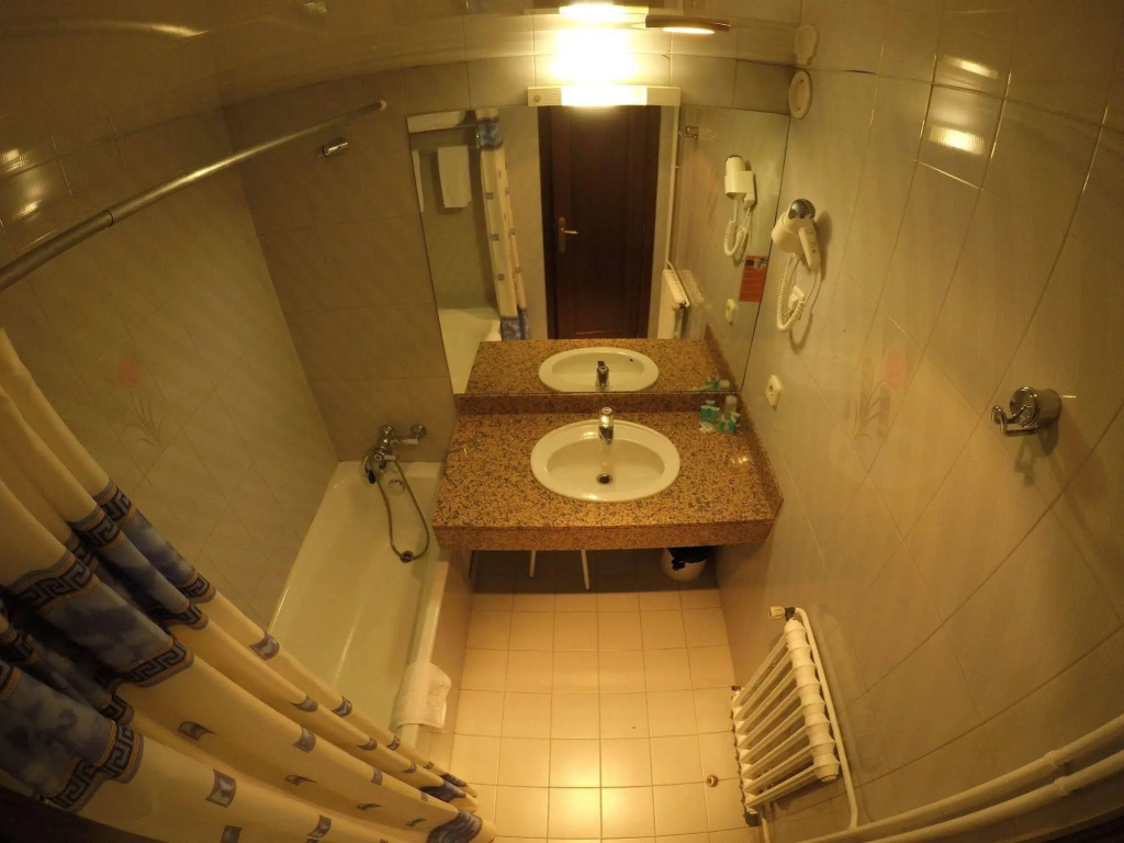Somriu Hotel City M28