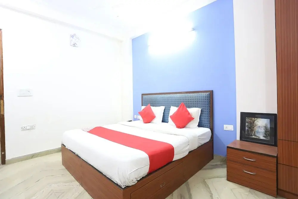 OYO 43270 Ishita Residency