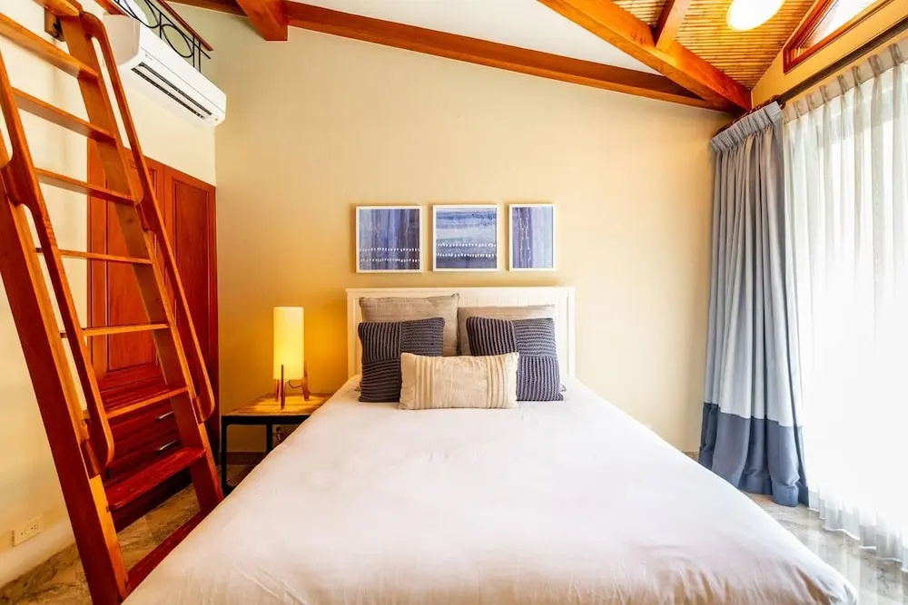 Spacious Open-Concept Condo with Stylish Design, Direct Beach Access & Resort-Style Amenities