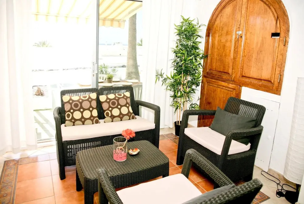 Apartment With 2 Bedrooms in Puerto del Carmen, With Wonderful sea Vie