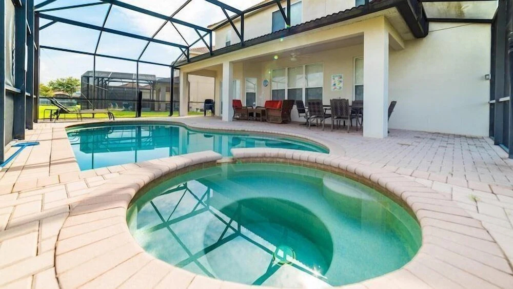 Stunning 6 Bedroom 4 Bath Pool Home in Windsor Hills Resort