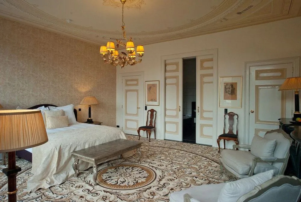 Grand Boutique Hotel-Restaurant Huis Vermeer