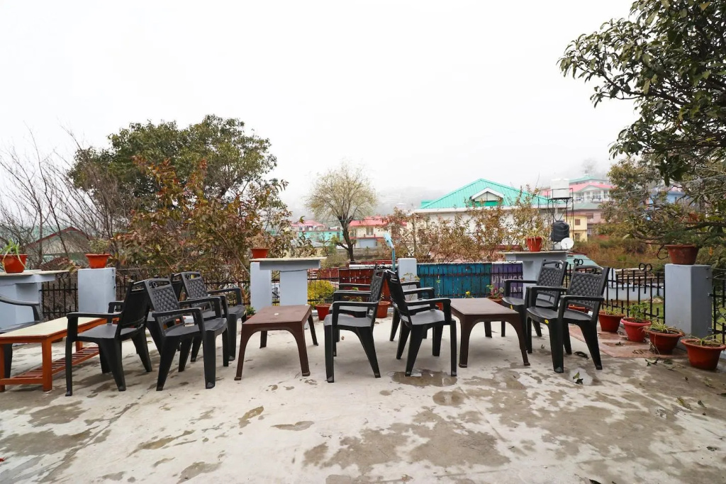 OYO 24525 Hotel Country Lodge