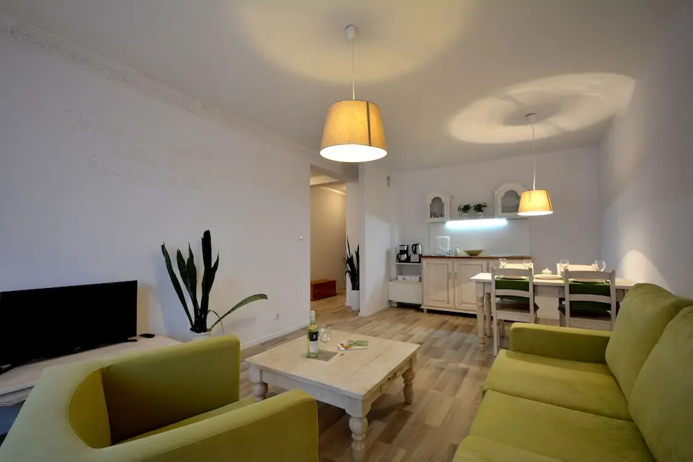 Ambria Apartments