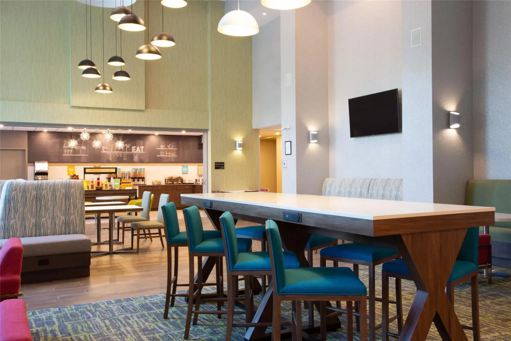 Hampton Inn & Suites Edmonton St. Albert, Ab