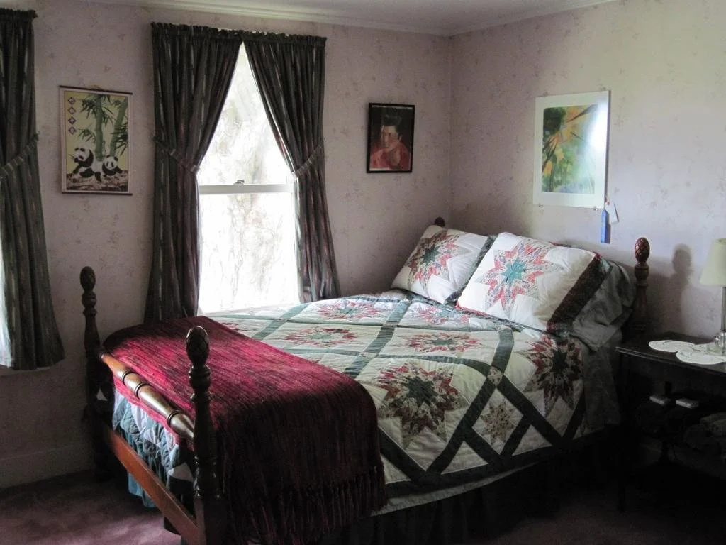Maple House Bed & Breakfast