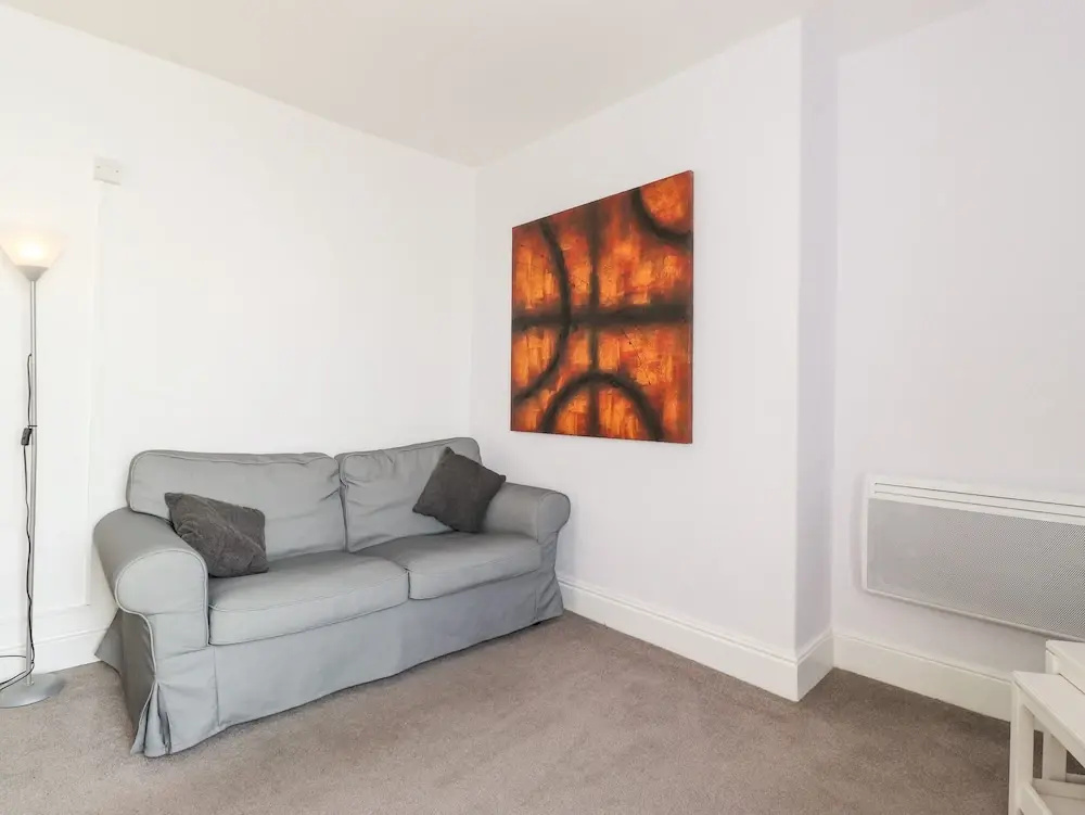 Apartment 9 Beaconsfield House