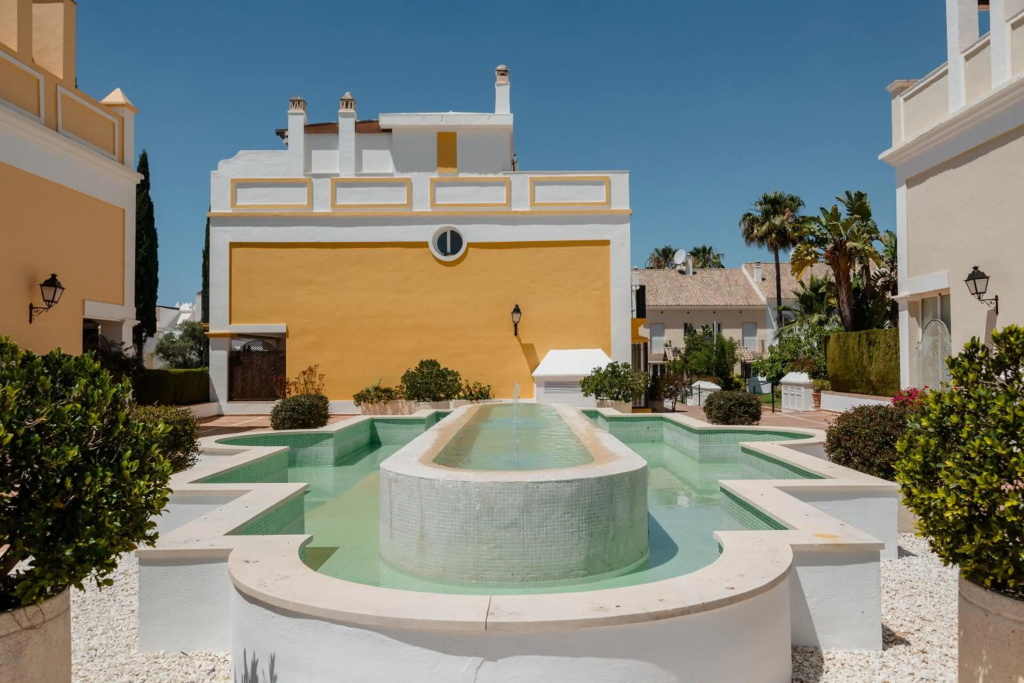 Holiday House next to the beach in Las Dunas, Bahía de Marbella