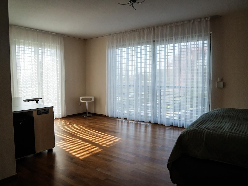 K&T Estates & Spa, Frankfurt