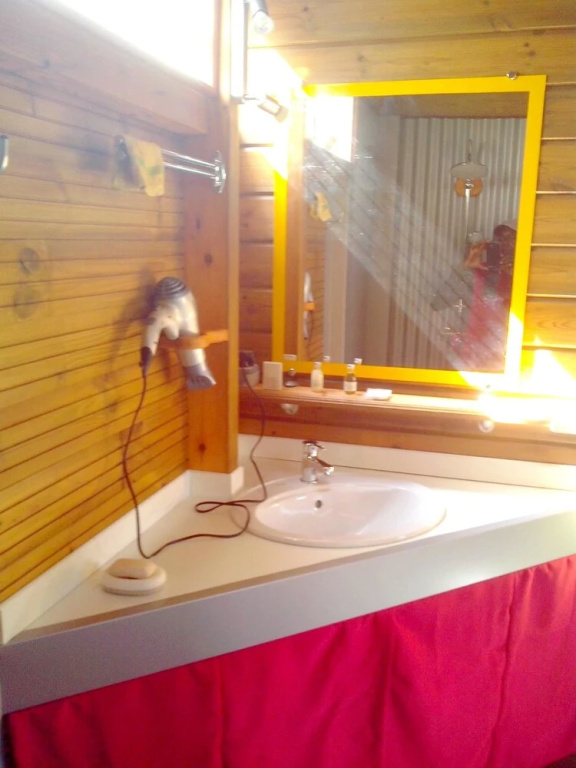 Bungalow With 2 Bedrooms in Baie Mahault, With Enclosed Garden and Wif