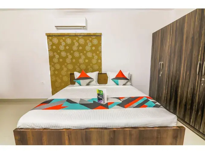 Hotel Prestige Castle - Nr KIMS Hospital, Kondapur