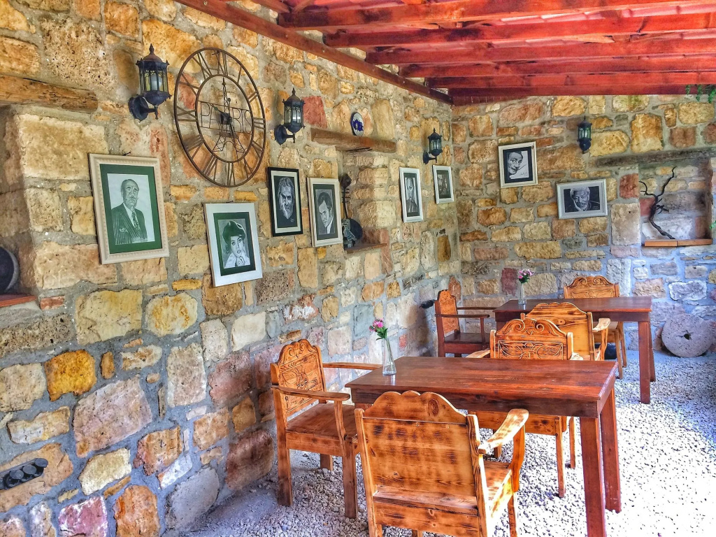 Parmis Boutique House