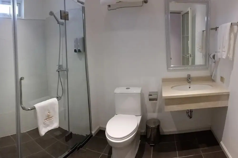 Tinian Diamond Hotel