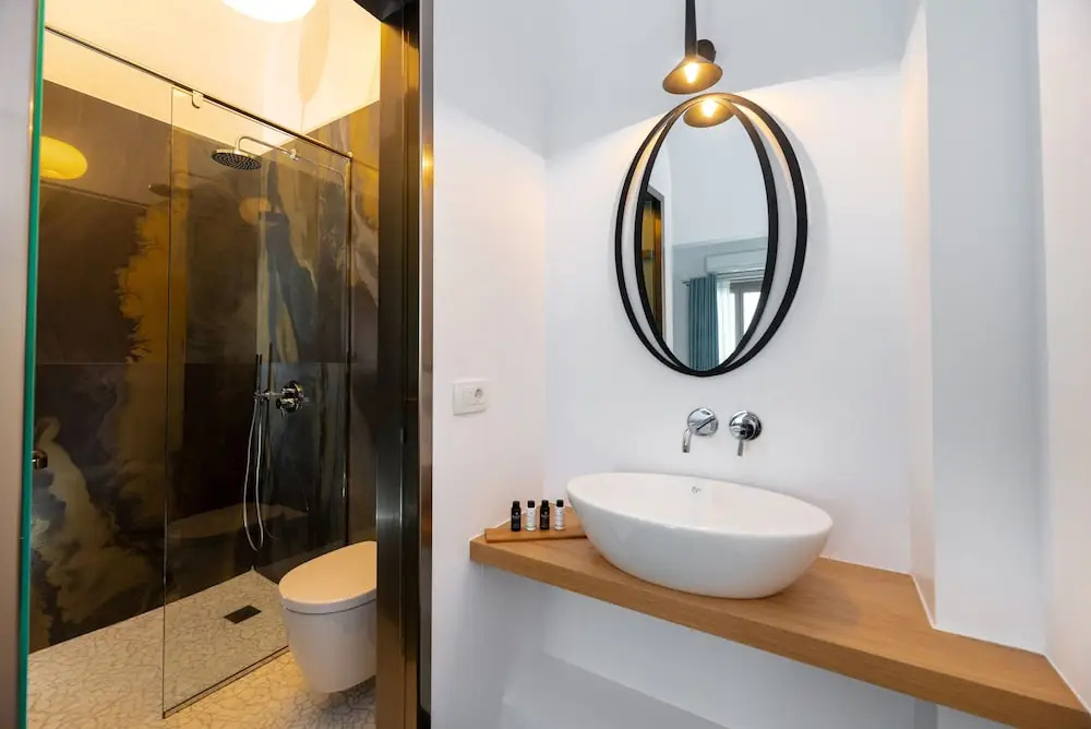 Deluxe Suites Santorini
