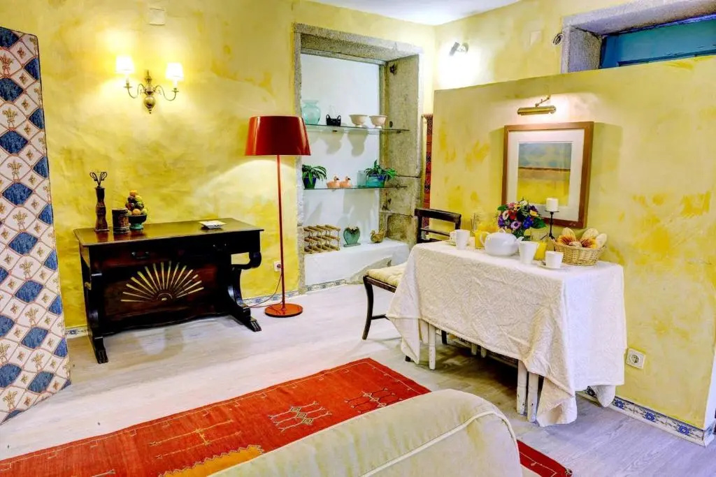One bedroom appartement with terrace and wifi at Porto