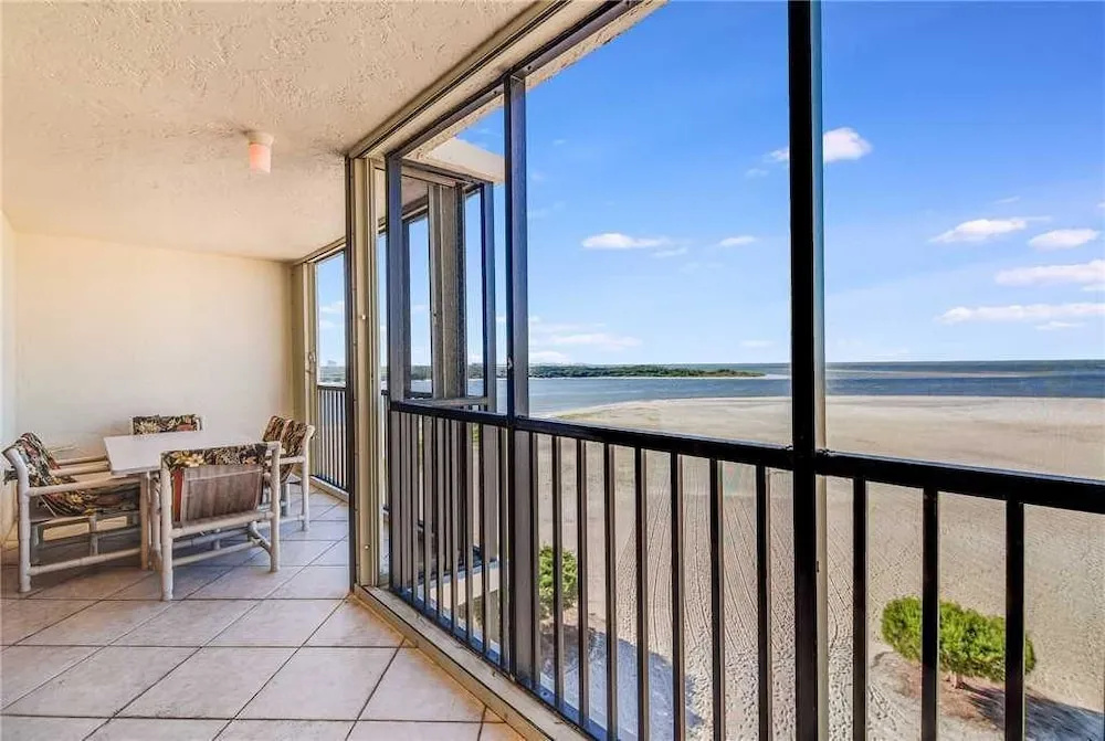 Carlos Pointe PH1 - Four Bedroom Penthouse