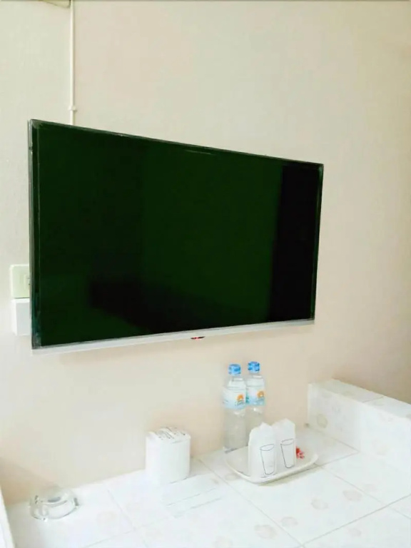 Pasawang Hotel (โรงแรมภาสว่าง)