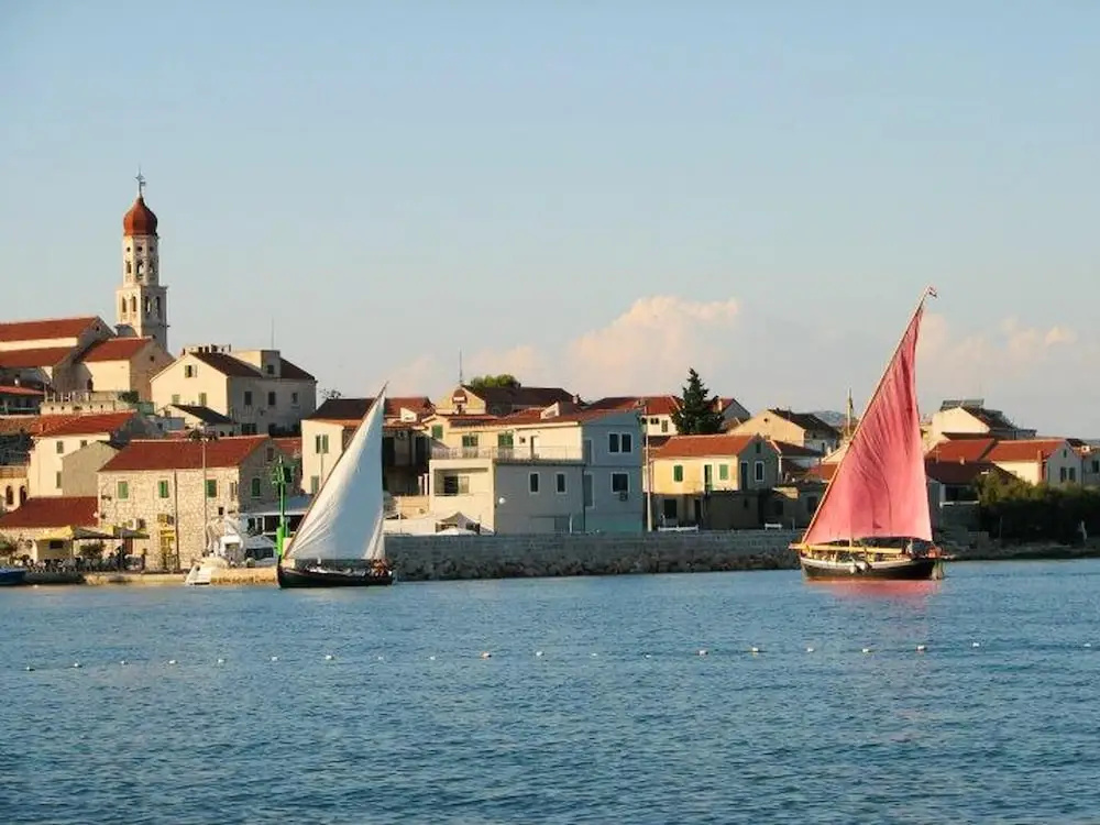 Apartment With one Bedroom in Betina, With Furnished Balcony and Wifi
