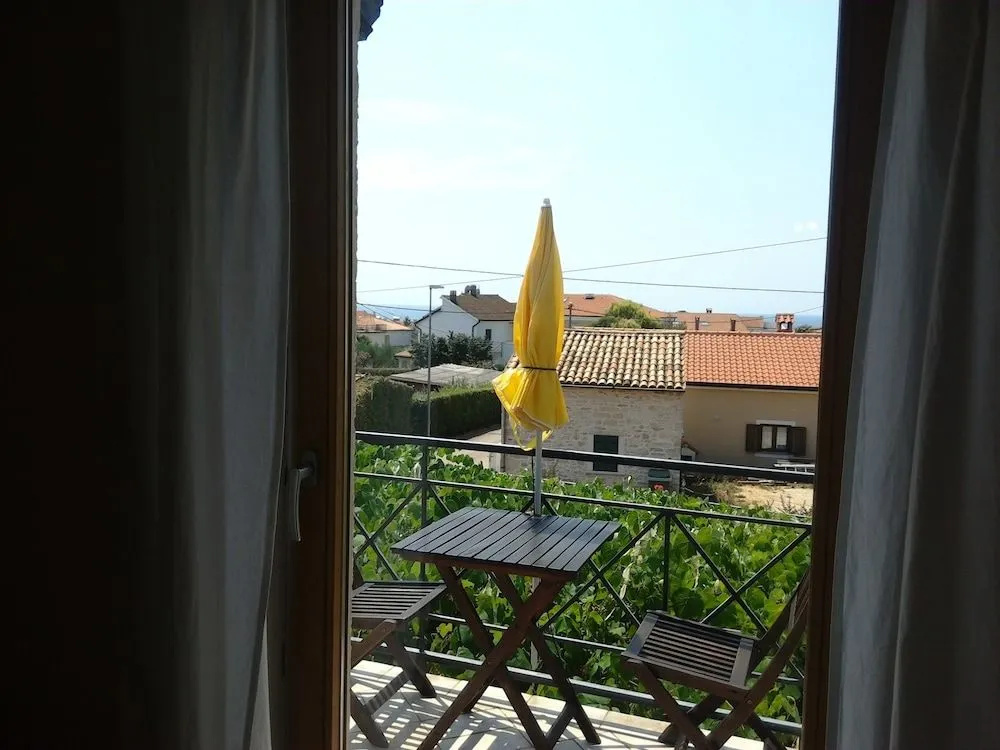 Apartments Ivas