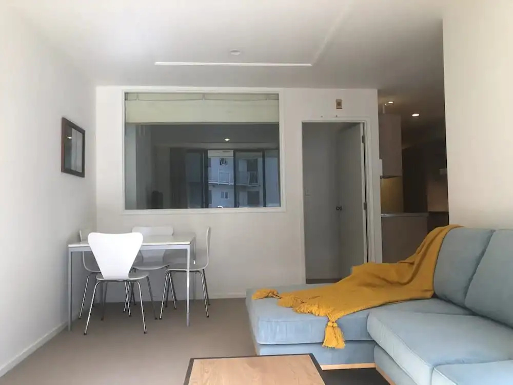 Spacious 2BR Near Westfield Newmarket