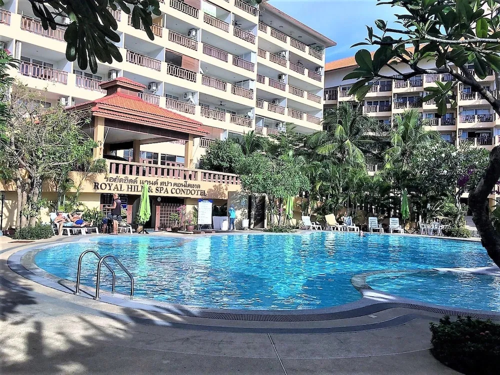 Royal Hill Resort Pattaya Corner Condo With sea & Pool Views