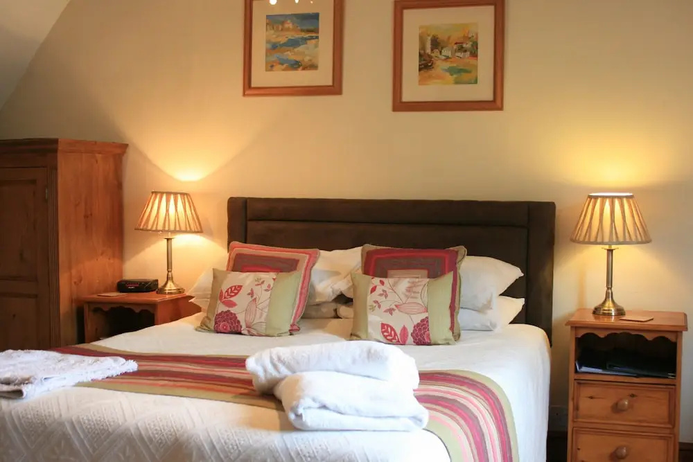 The Crown Country Inn
