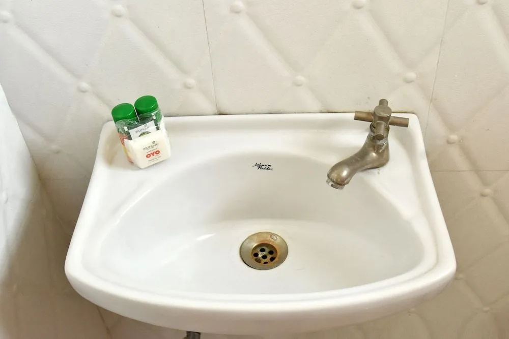 OYO 7421 Hotel Relex